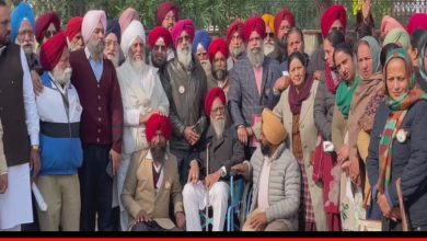 Freedom fighters' families walk out of Republic Day celebrations Today